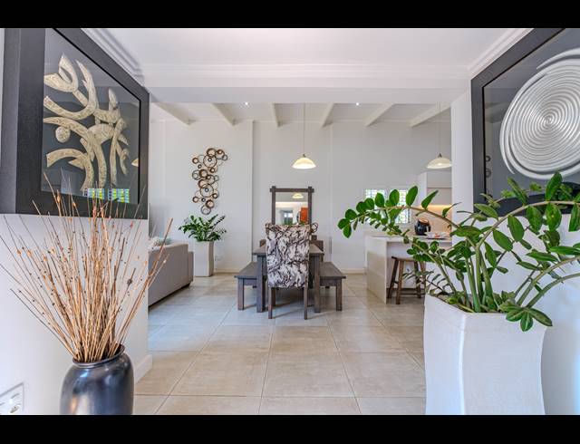 2 BEDROOM TOWNHOUSE FOR SALE IN SHAKAS ROCK